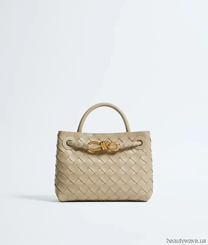 It Girls in NYC and L.A. Are Trading Their XL Totes for This Particular Mini Bag Trend.