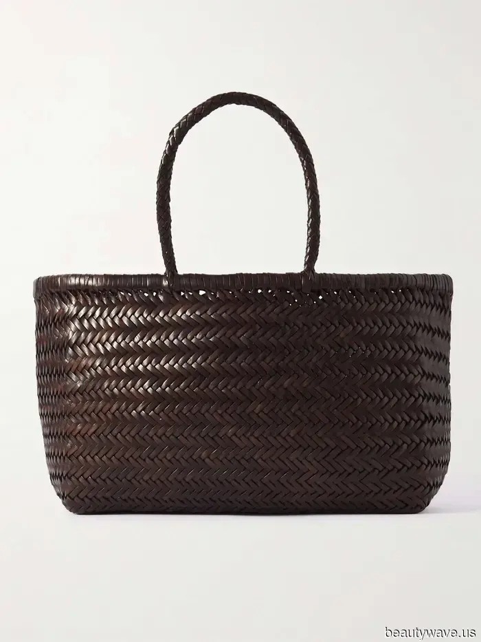 If you’re purchasing a woven bag this summer, opt for this sophisticated, classic design.