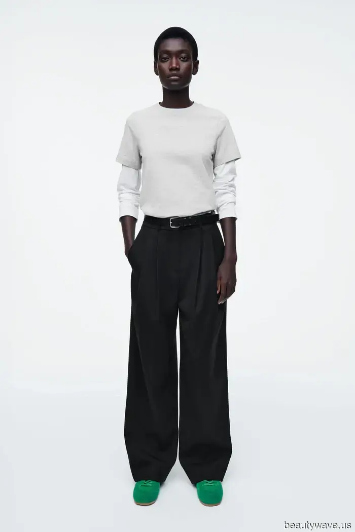 Halten Sie die Stiefel und Loafers&mdash;Jeder mit gutem Geschmack trägt stattdessen minimalistische Outfits mit Turnschuhen.