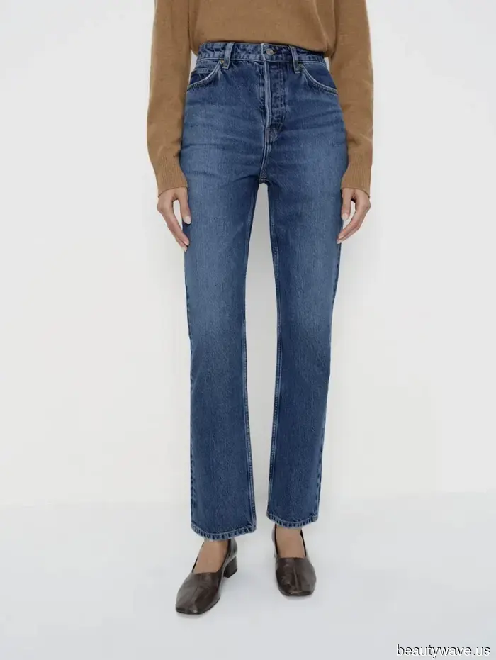 No, Not Loafers—Every Stylish Individual in NYC Is Choosing Cigarette Jeans Paired with These Timeless Flats Instead.