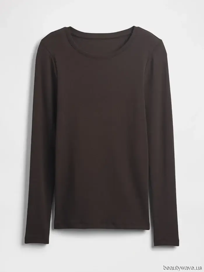 Diese einfache, von Modeexperten genehmigte Schichtungstechnik hat die Art und Weise verändert, wie ich meine Basics trage.