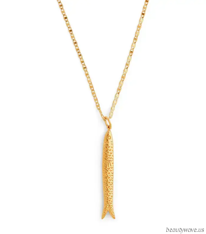 In case you missed it, it's a Sardine Girl Summer! Here are the most stylish pieces to help you embrace the trend.
