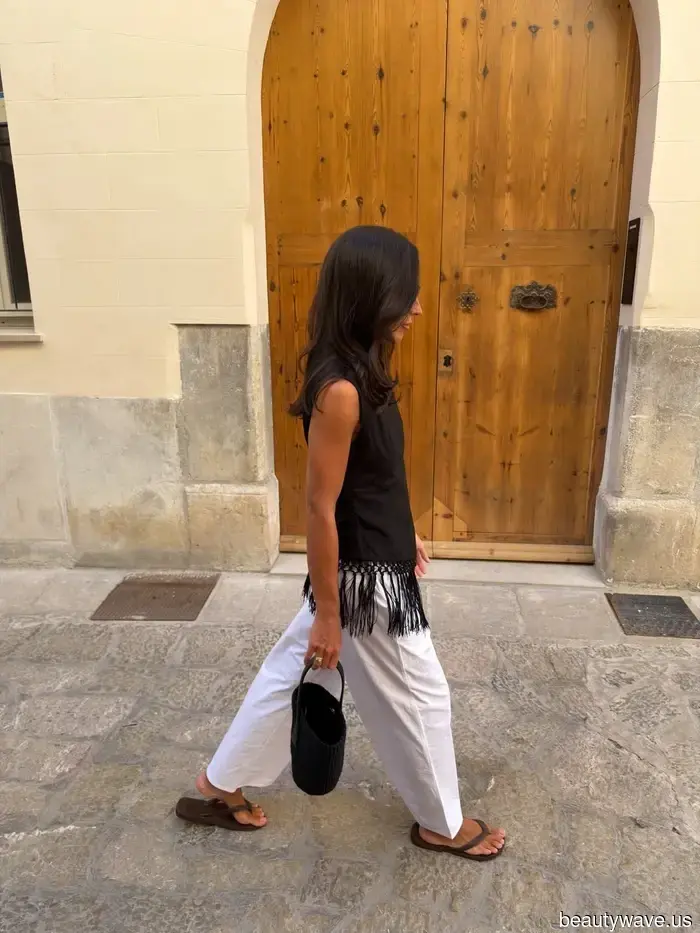 No pantalones capri negros, no jeans azules&mdash;los vestidores elegantes están usando este color de pantalón este verano.