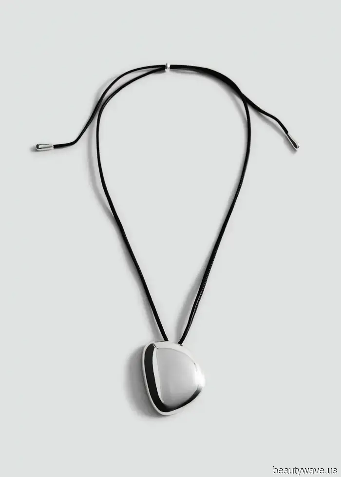 Se vuoi il guardaroba minimalista più chic di quest'estate, assicurati che includa questo, questo e questo.