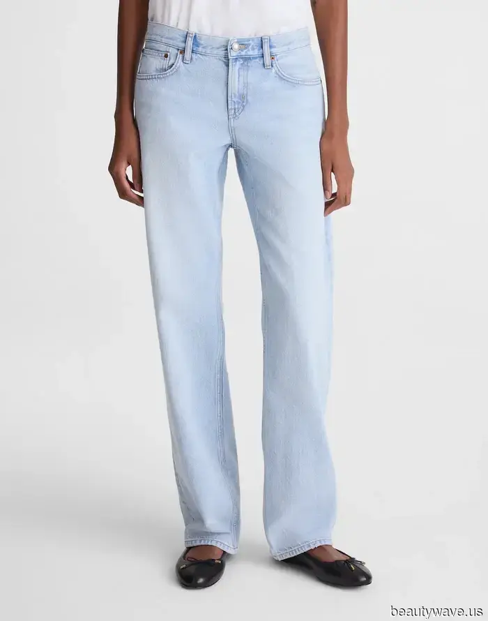 FYI: L'uniforme in jeans dell'estate 2026 include questa esatta tendenza di colore denim e ballerine.
