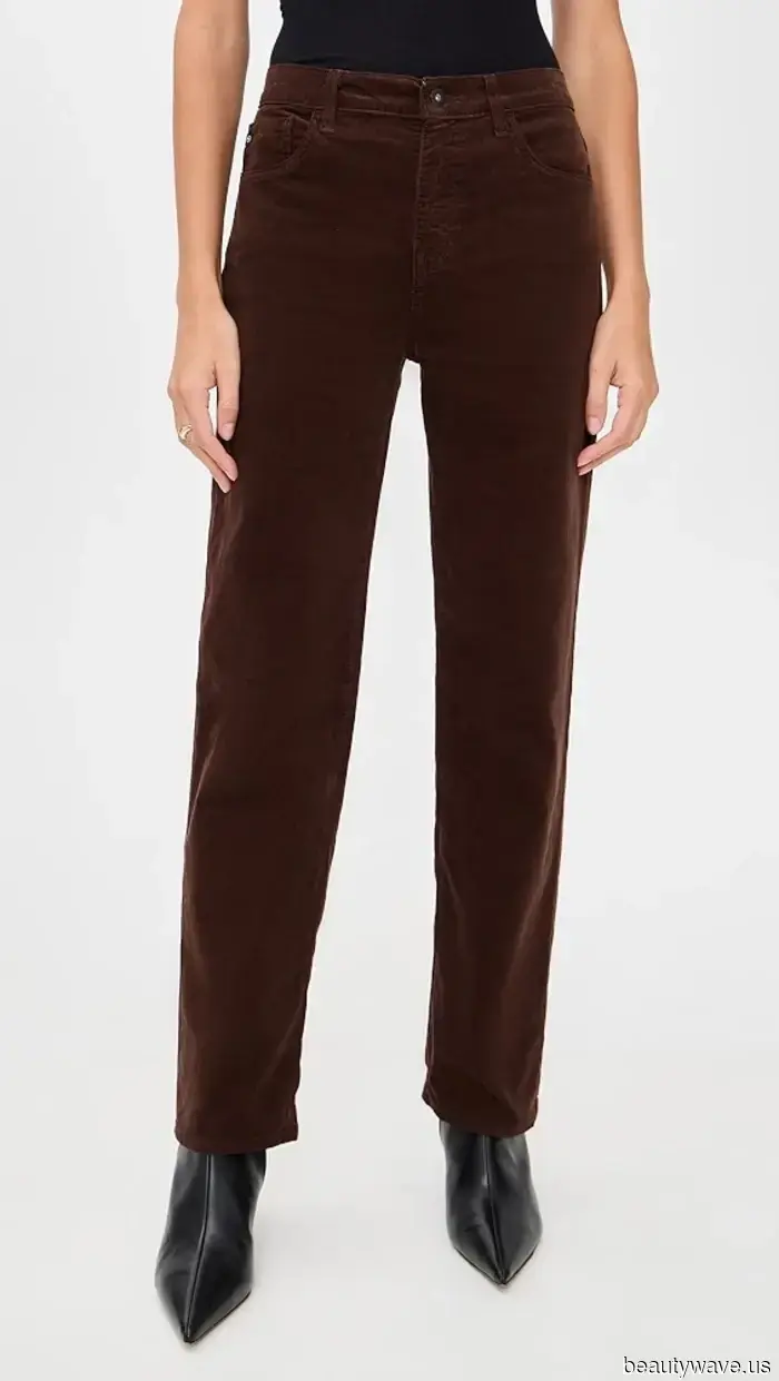 It's Official: This Is the Exact Pant Trend That People Will Choose Over Jeans This Winter.