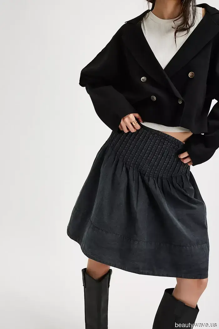 Estoy muy en contra de los pantalones, jeans y leggings&mdash;esta es la tendencia de falda atemporal que uso sin parar en su lugar.