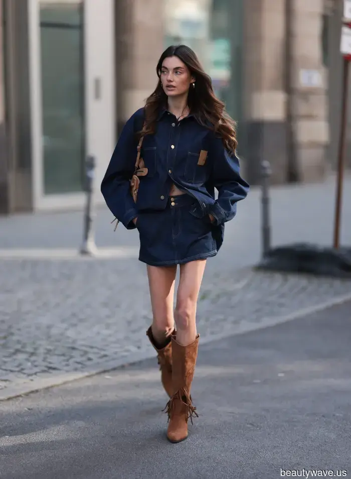 Dieses einfache Denim-Update wird Ihre Outfits in diesem Herbst trendig aussehen lassen.