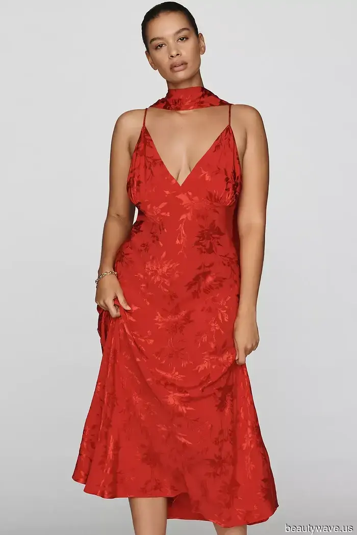 I’m Connected: 30 Trendy Items That Internet Style Icons Will Be Purchasing This Fall