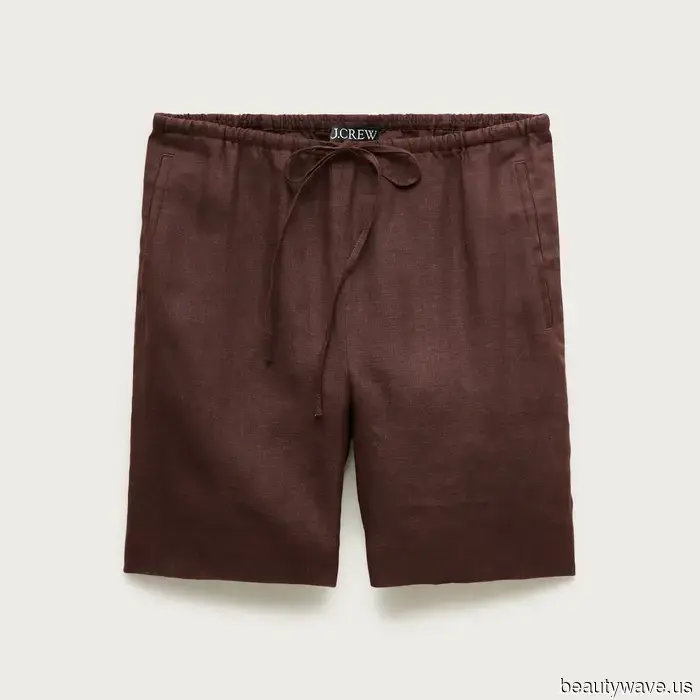 The Exact Length of Shorts Fashionable Girls Are Wearing Right Now