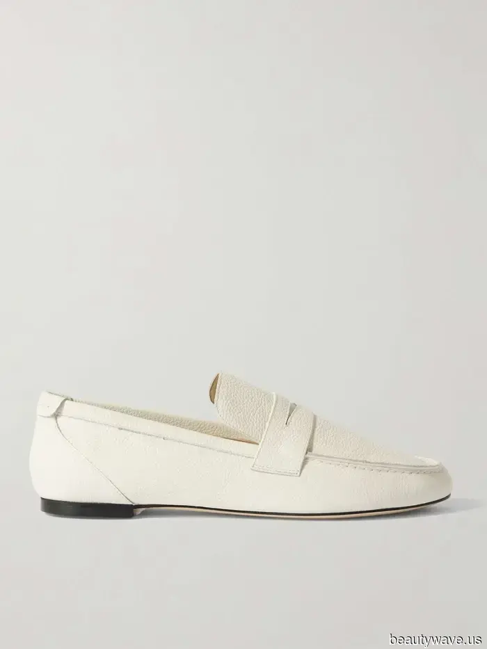 I jeans chiari sono tornati di moda&mdash;Questi sono le scarpe anti-tendenza con cui stanno meglio