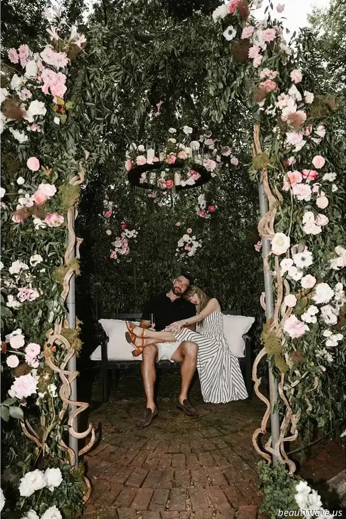 Taylor Swift Just Got Engaged in the Romantic Dress Style That Every Fashion Enthusiast Possesses.