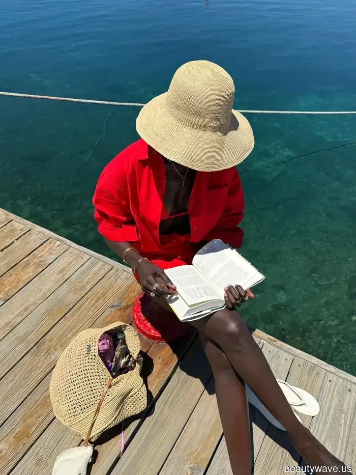 Here’s How Fashion Enthusiasts Dress for Summer Getaways to the Lake