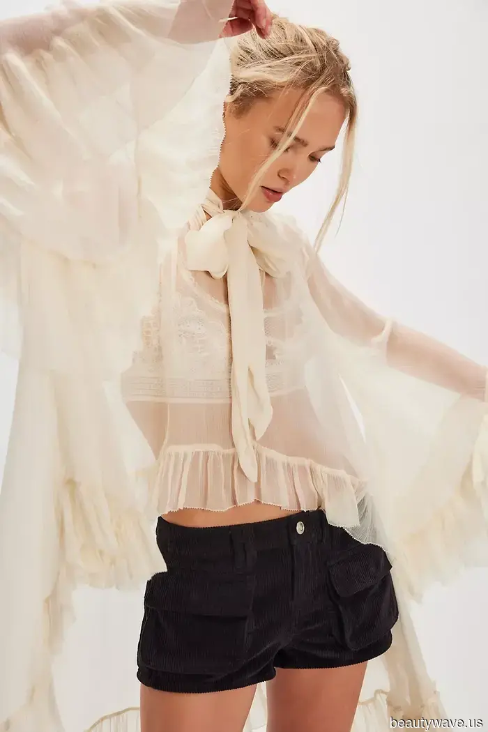 If you're weary of the same old fall outfits, give this styling tip a shot instead.