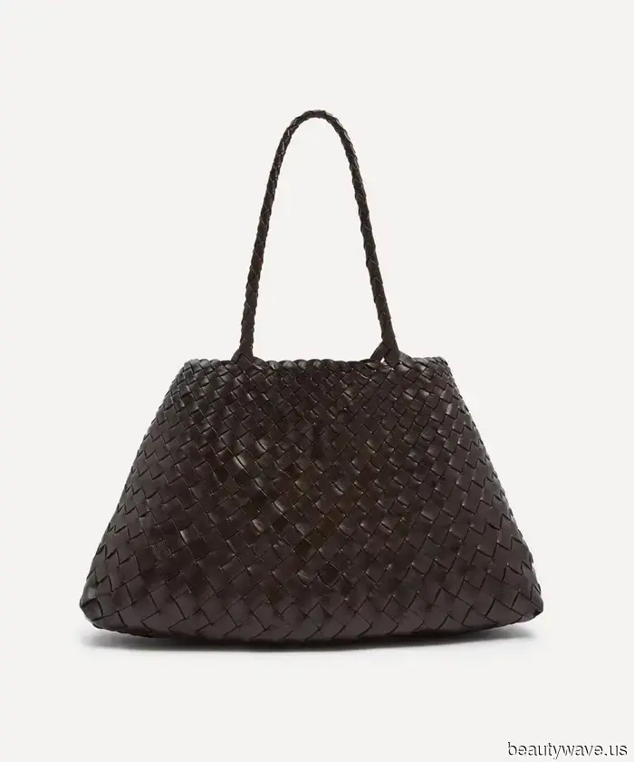 If you’re purchasing a woven bag this summer, opt for this sophisticated, classic design.