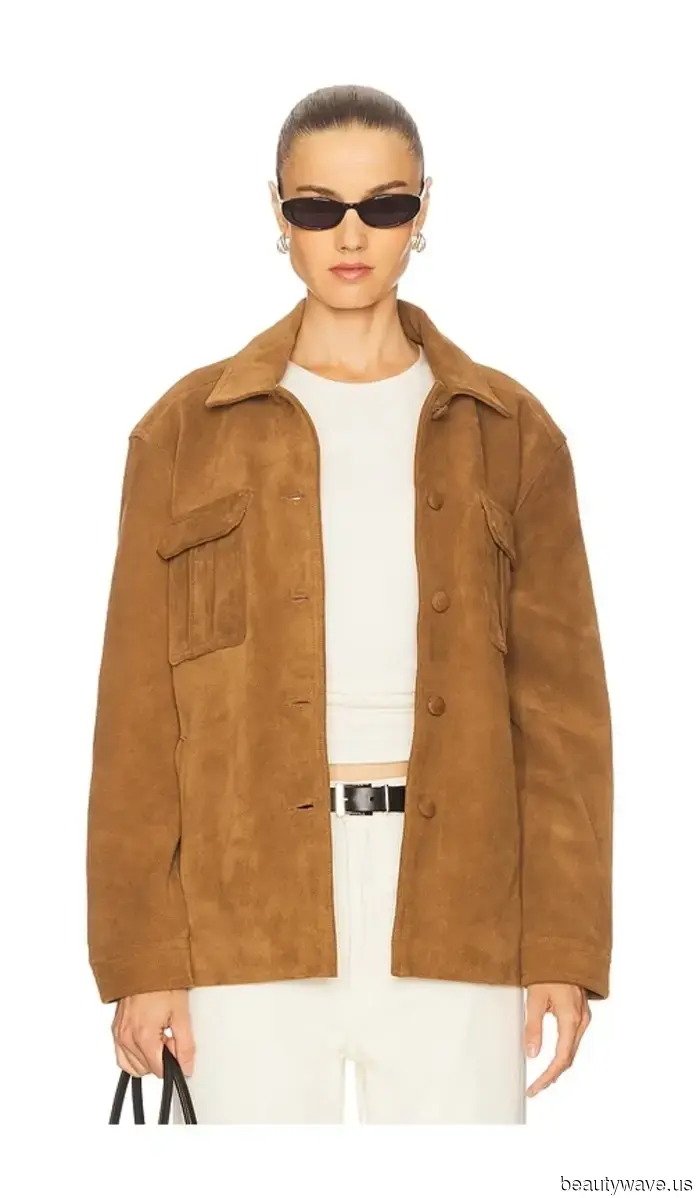 Из Лос-Анджелеса в Париж&mdash;все, кто *понимает*, отказываются от черных кожаных курток в пользу этого элегантного осеннего цветового тренда