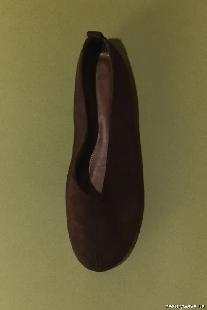 Es ist offiziell Frühling, und H&M hat gerade jeden schicken Schuhtrend veröffentlicht—5 Stile, die zuerst weg sein werden.