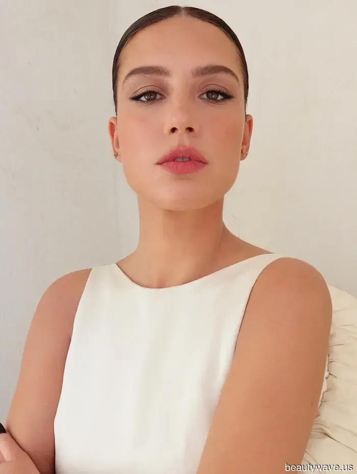 Radiant Skin! Glow! Enchanting Eyes! The Hottest Makeup Trends of Summer Are Heating Up