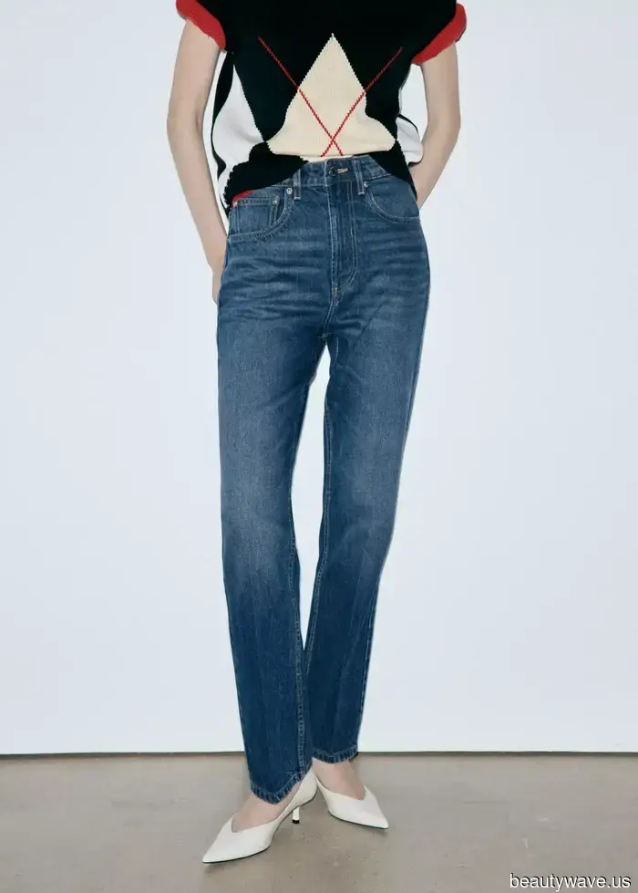 It's a Fact: The Most Stylish Over 50s Love This Classic Jeans Trend
