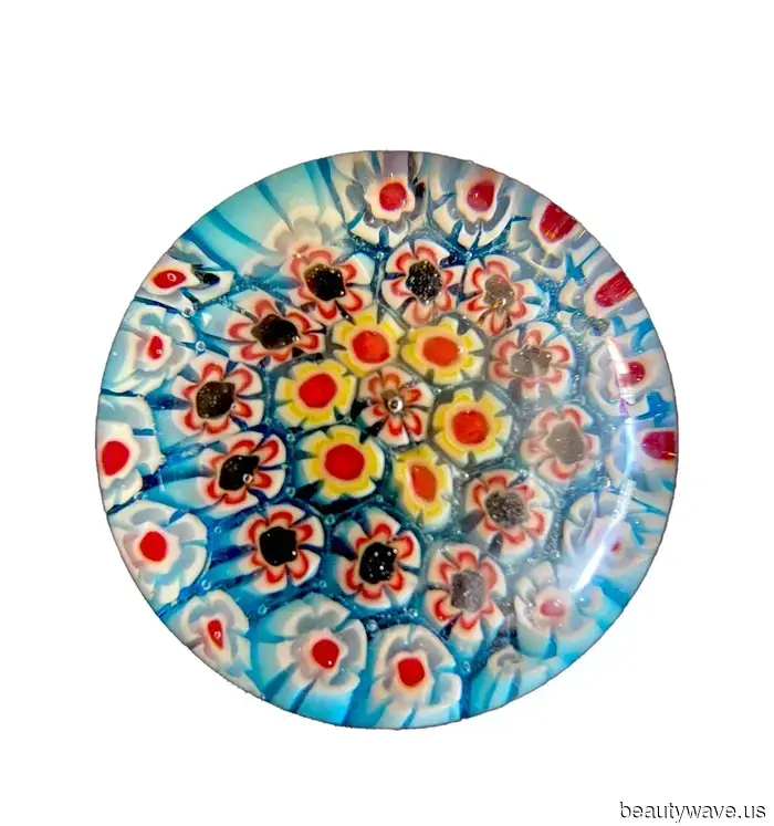 Store owner and writer Laurel Pantin shared with me her stylish holiday gift selections.