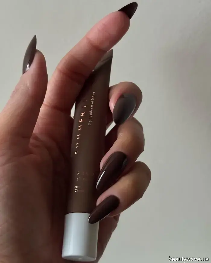 Cinnamon, Caramel, and Cocoa: I'm Currently Obsessed with Luxurious and Elegant Brown Manicures.