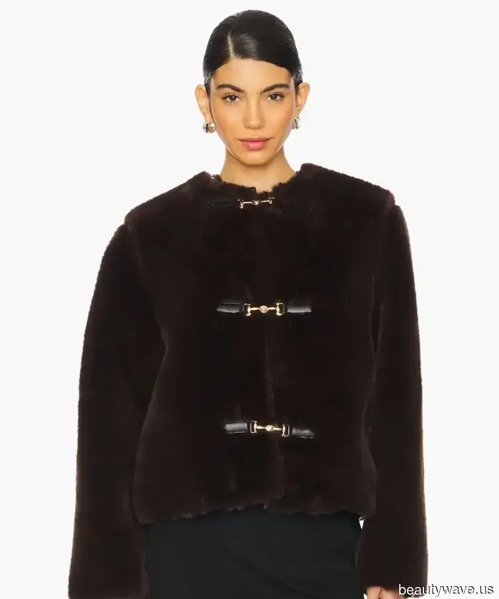 Here's How to Wear Leggings on Days You Want to Skip Jeans.