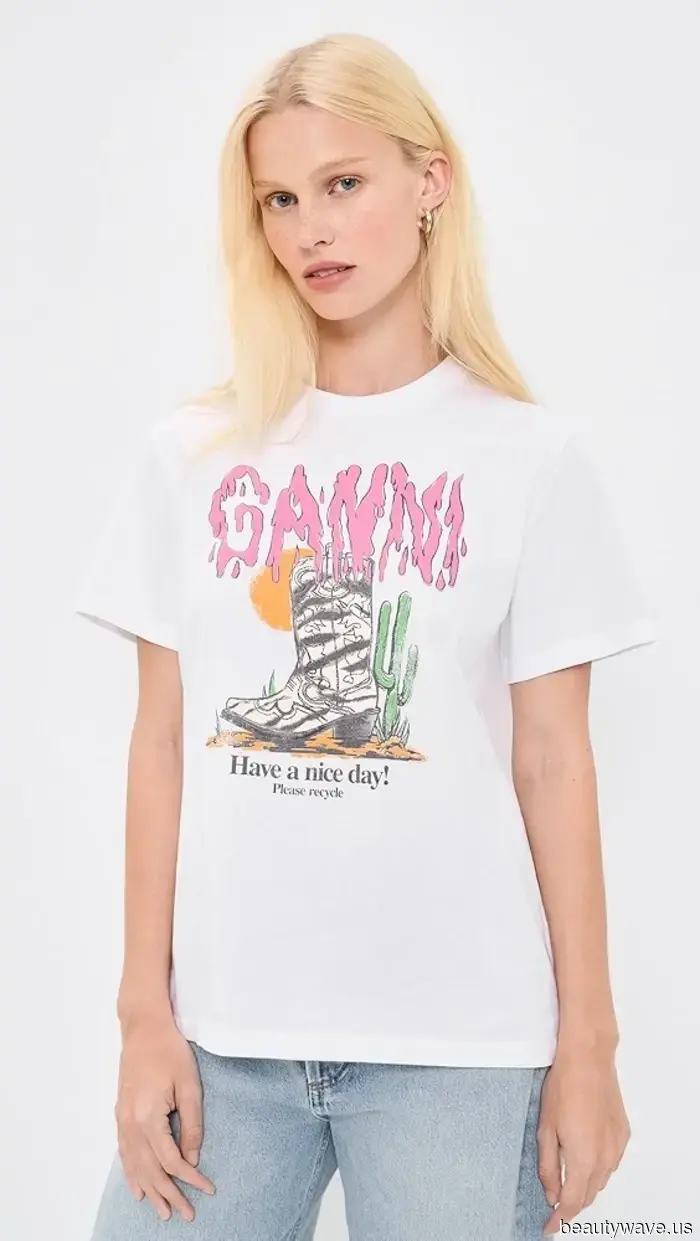 Comeback Alert: The T-Shirt Trend That Every Millennial Had Several Variants Of