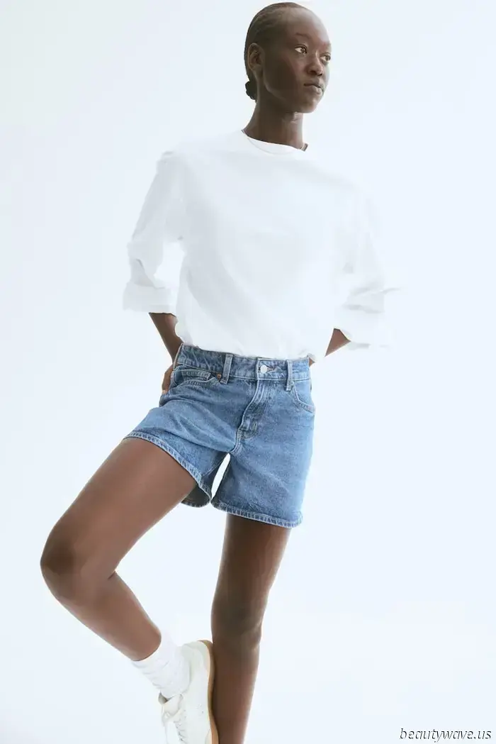 Non litigare con Dua Lipa e Simone Ashley — questo è l'unico modo per indossare i nostri jeans corti al momento