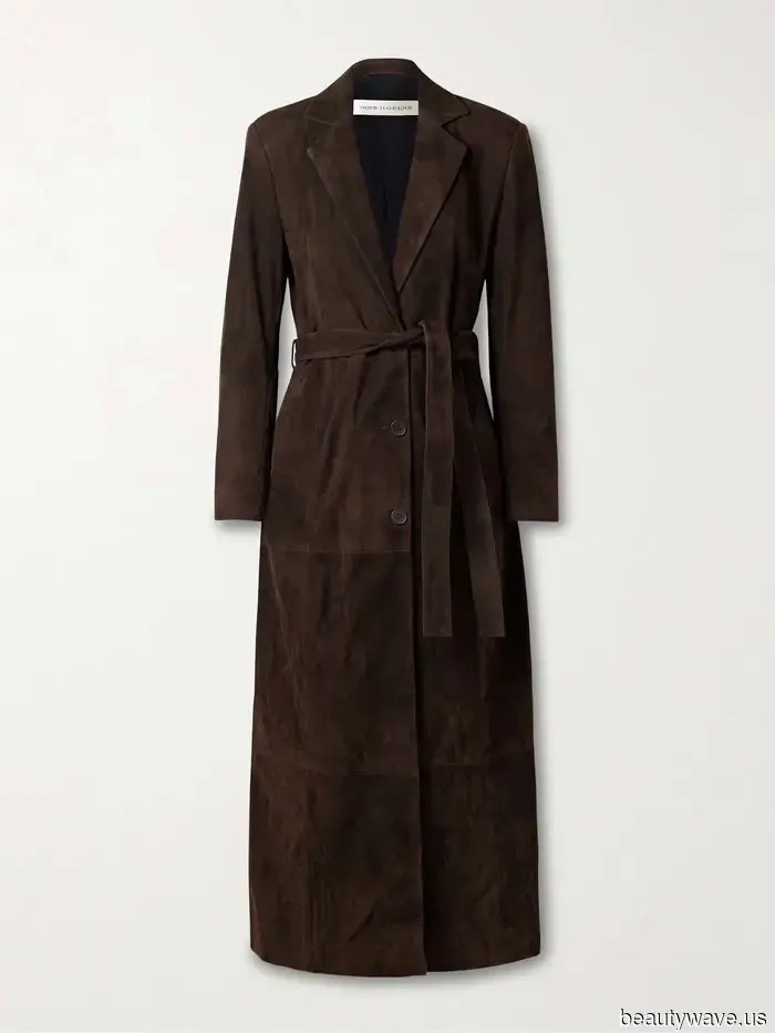 From New Status Symbols to "Styling Privilege," Here's What Autumn 2025 Luxury Looks Like