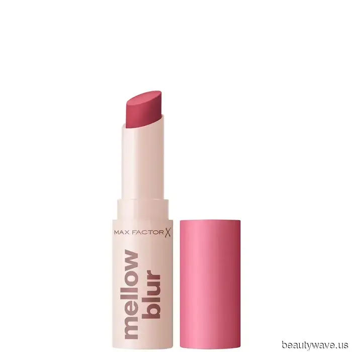All I want to sport right now are blurred lips, and these 7 balms provide just that.