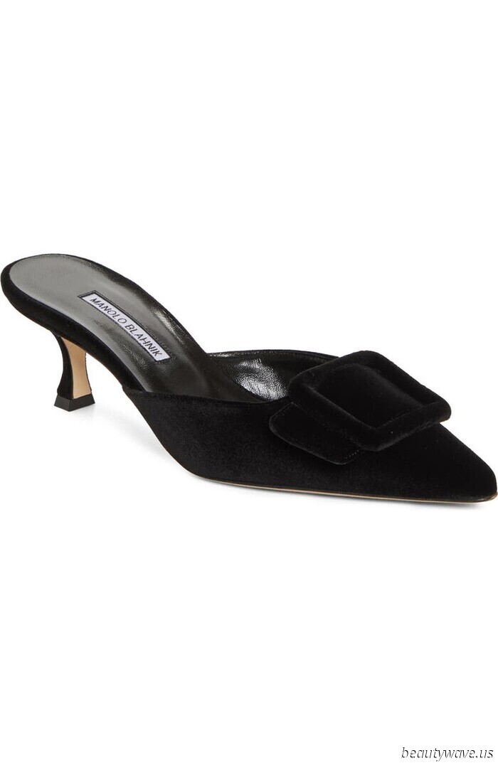 Halten Sie die Turnschuhe - das sind die eleganten Schuhe, die Pariser zu den Jeans des Sommers tragen