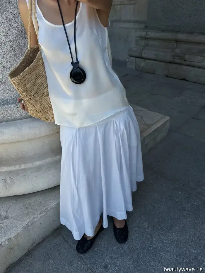 Se vuoi il guardaroba minimalista più chic di quest'estate, assicurati che includa questo, questo e questo.