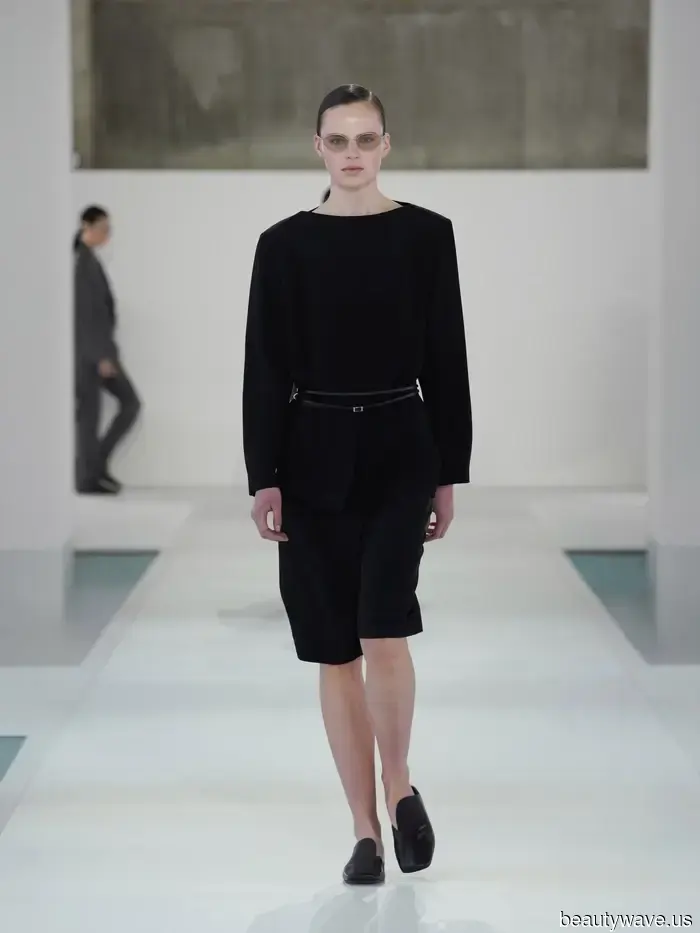 The Spring 2026 COS Show combines elements of American Gigolo and '90s Minimalism in a Seoul bathhouse setting.