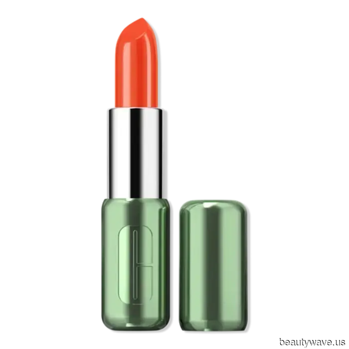 Selena Gomez Just Endorsed the Surprising Fall Lip Color That Taylor Swift Has Been Using Continuously.