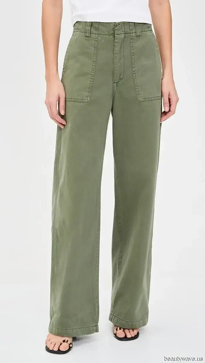 Here are the surprising color combinations that everyone stylish is already sporting this spring.