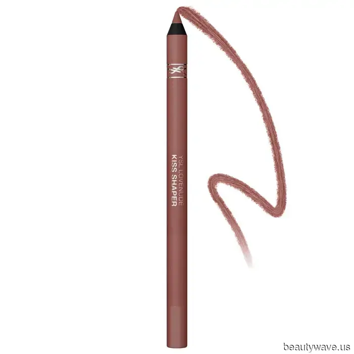 From Fiber Gummies to Blurring Blushes—Here are the top products that WWW Beauty Editors recommended based on their experiences in April.