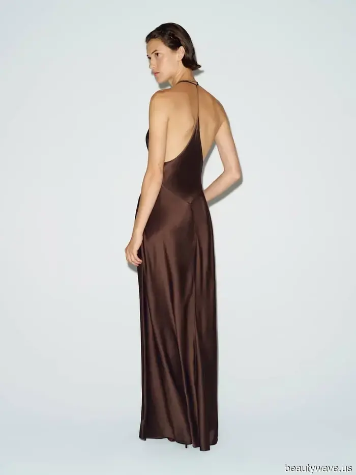 Tieni i Vestiti Neri&mdash;Questa è la Tendenza di Colore Elegante che le Persone della Moda Indosseranno Questo Autunno