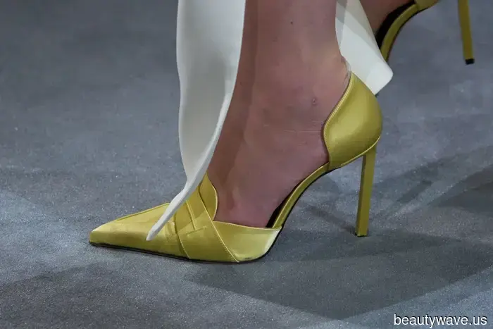 Sto combattendo la malinconia invernale&mdash;7 tendenze di colore delle scarpe da vedere fino al 2026