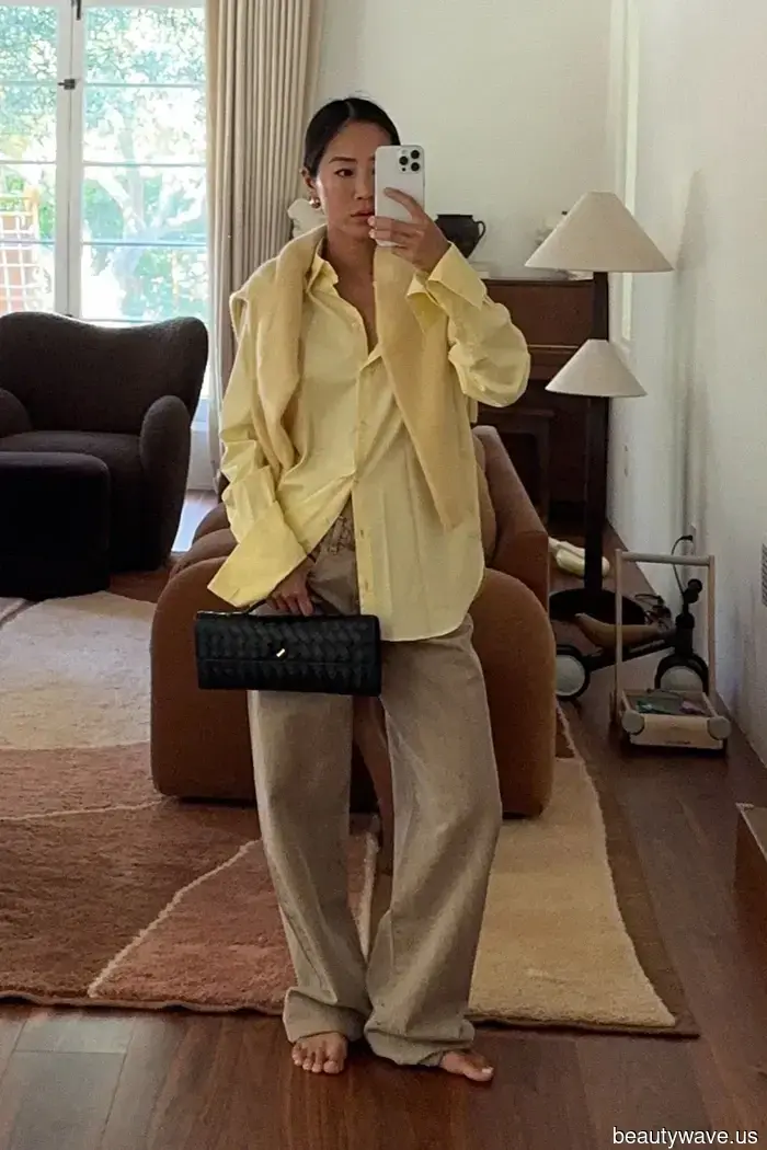 This is the chic bag style that will elevate the appearance of all your outfits, giving them a luxurious look.