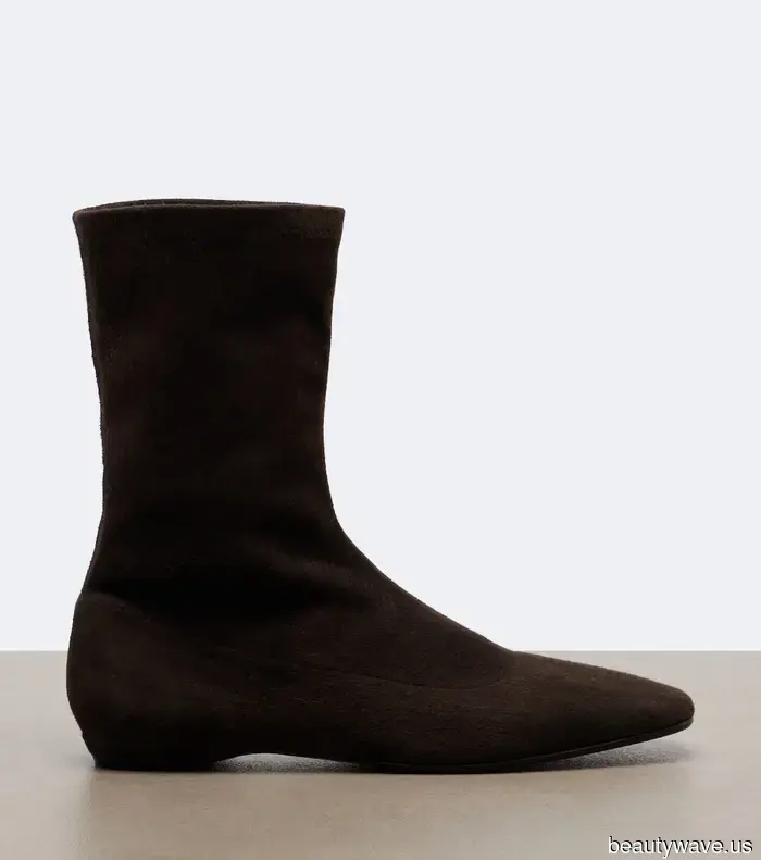 The new Fall 2026 footwear is arriving, and I'm completely confident that these 33 styles will be sold out.