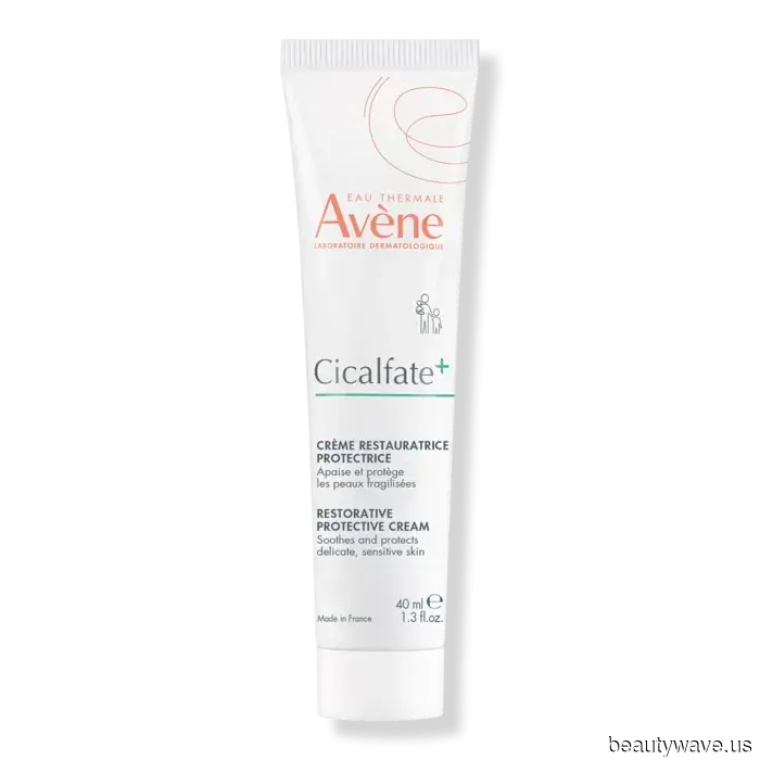 Confermato: Hailey Bieber ha usato questa crema solare SPF e lozione rassodante della farmacia francese per tutta l'estate.