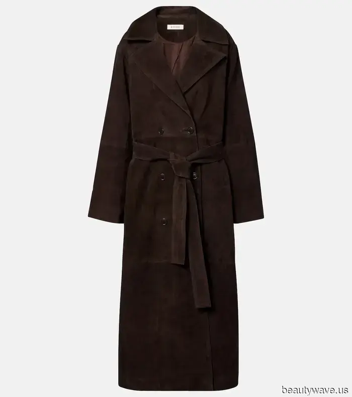 More Stylish Than a Trench, This Coat Trend Is Subtly Gaining Popularity for Fall