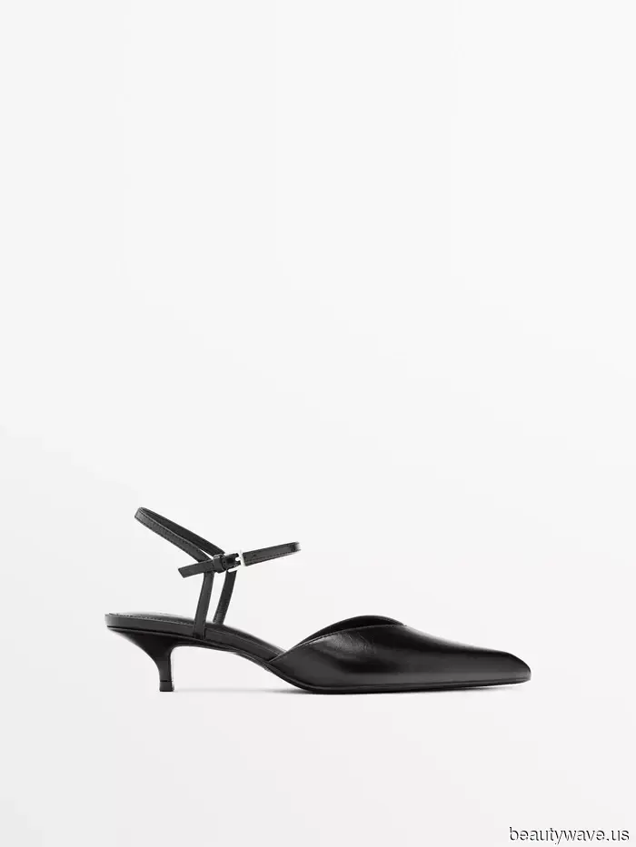 Seen in New York—This Controversial Technique is the Hottest Way to Wear Heels at the Moment.