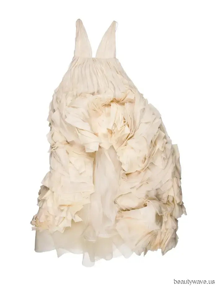 Here are the Leading Vintage Wedding Dress Brands of 2026, as Recommended by Experts.
