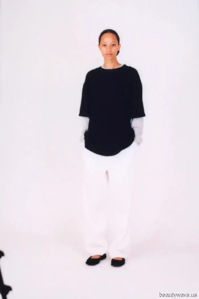 Da Base a Designer: Questa Tendenza dell'Outfit Renderà I Tuoi T-Shirt Subito Simili a Quelli di The Row