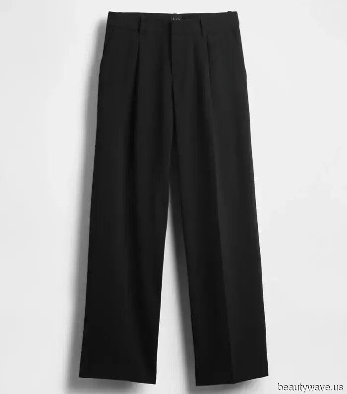 The 41 Top Minimalist Fashion Pieces for Every Budget