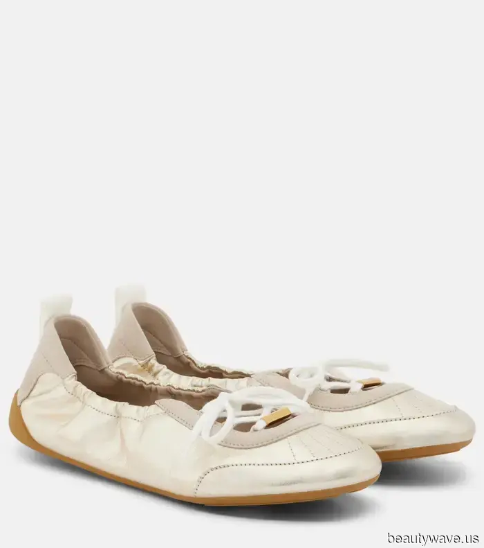 Modeleute tragen alle "Sarouel"-Hosen&mdash;das sind die Schuhe, die am besten dazu passen.