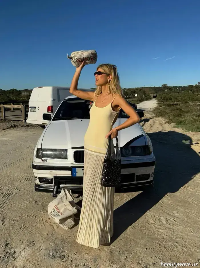 The Simple but Stylish Summer Dress That’s Subtly Dominating My Instagram Feed