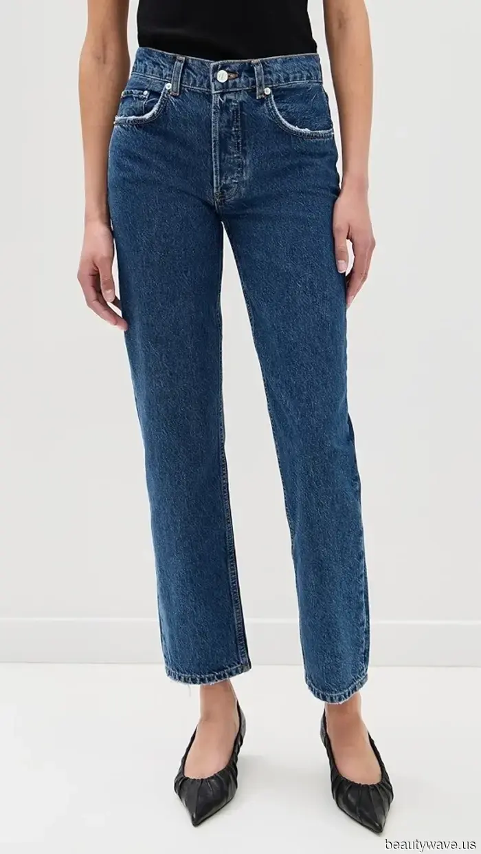 En NYC, usar jeans de tubo en este color con esta tendencia clásica de zapatos es muy 2026.