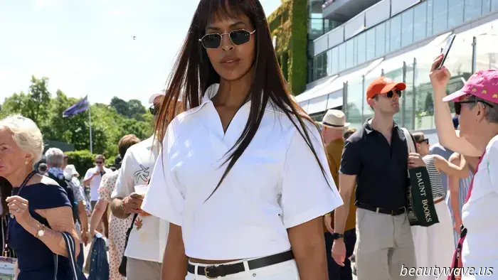Fact: Opting for this sandal color makes white jeans appear stylish rather than inexpensive.